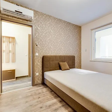 Forest Foeldvar By Bltn 아파트 Balatonföldvár