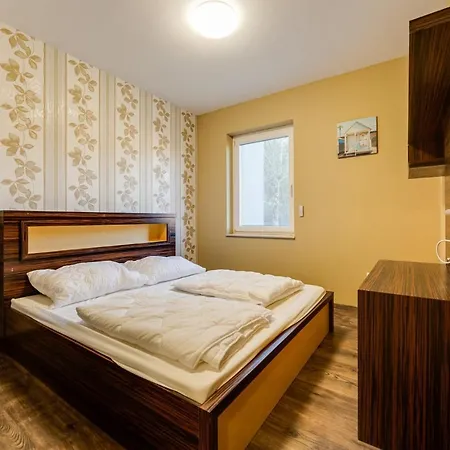 Forest Foeldvar By Bltn *