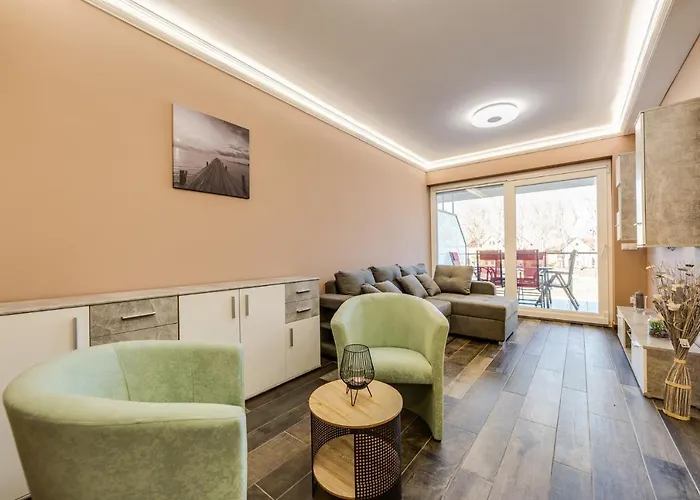 Forest Foeldvar By Bltn Apartmán *