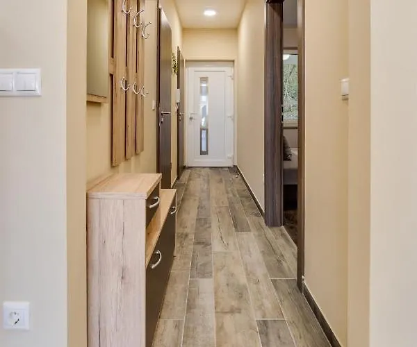 Forest Foeldvar By Bltn Apartment