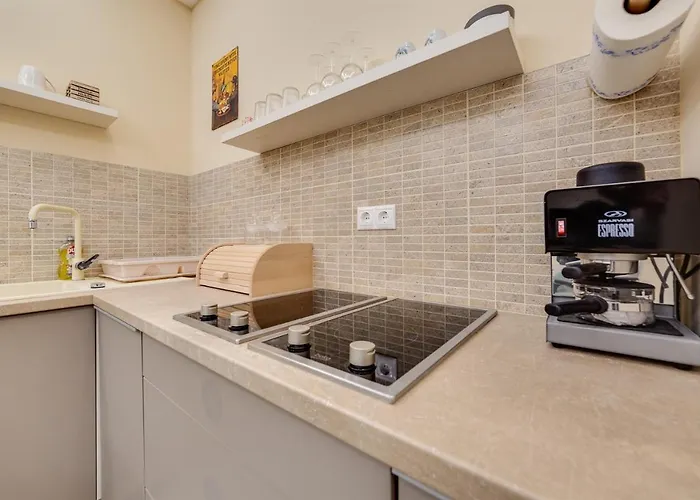 Forest Foeldvar By Bltn *